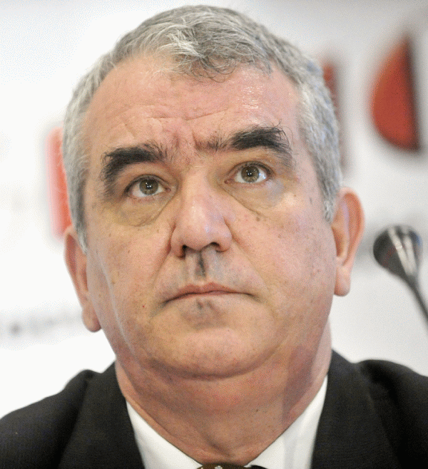Marius Mateescu: "Insolvenţa Hidroelectrica afectează indirect relaţiile bancare ale Transelectrica" Marius Mateescu: "Insolvenţa Hidroelectrica afectează indirect relaţiile bancare ale Transelectrica"